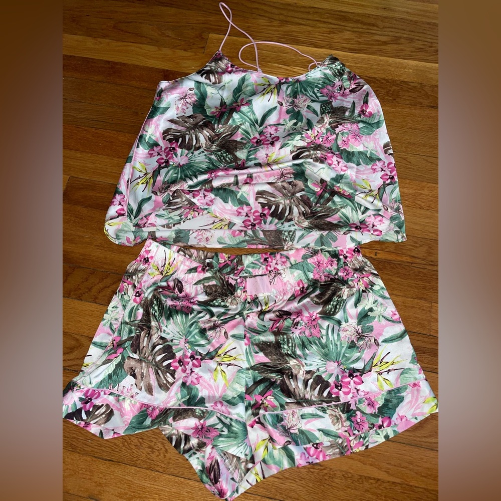 Victoria's Secret Pink Green Tropical Floral Pajama Set